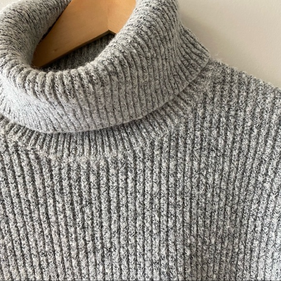 CALVIN KLEIN | Basic Chunky Sweater - Picture 1 of 13